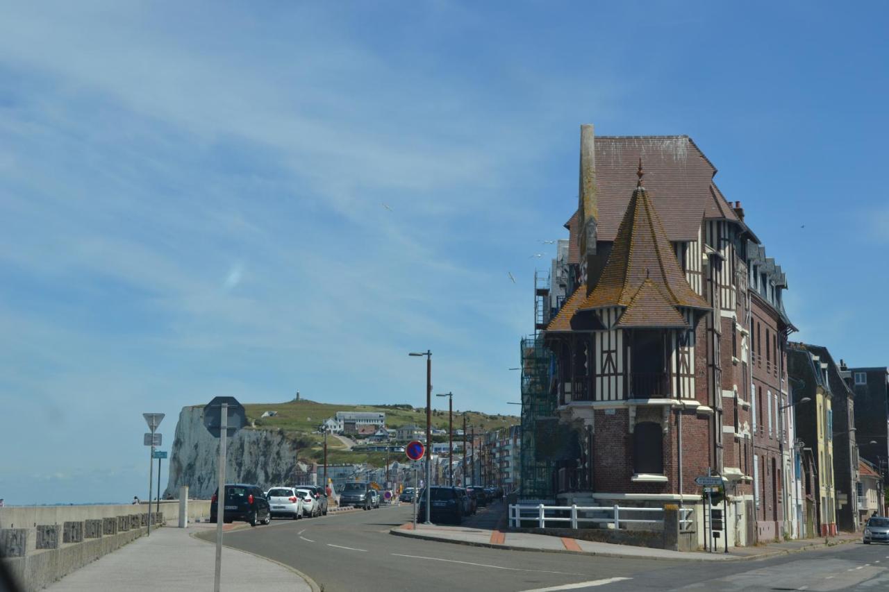 B&B Hotel Le Treport Friville 외부 사진
